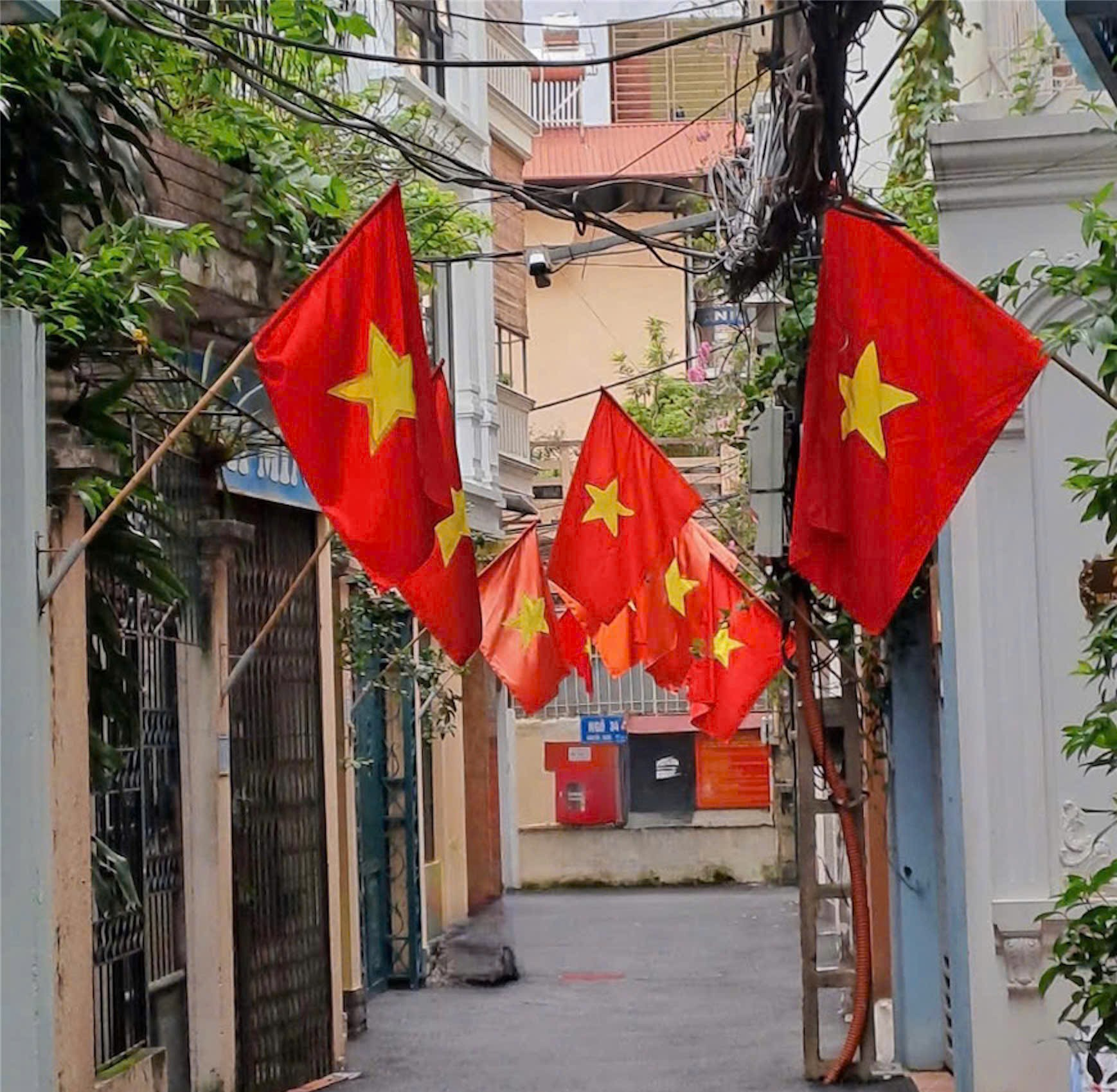 Phường Phương Liệt rực rỡ cờ hoa Chào đón năm mới 2026 và Đại hội Đảng toàn quốc lần thứ XIV- Ảnh 7.