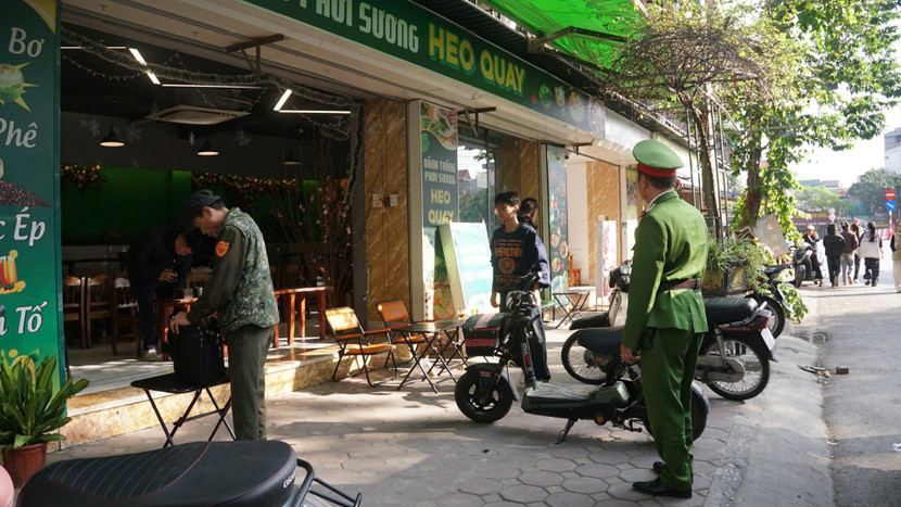 Duy trì xử lý các điểm vi phạm trật tự đô thị tại khu vực ngõ 460 Khương Đình- Ảnh 3.