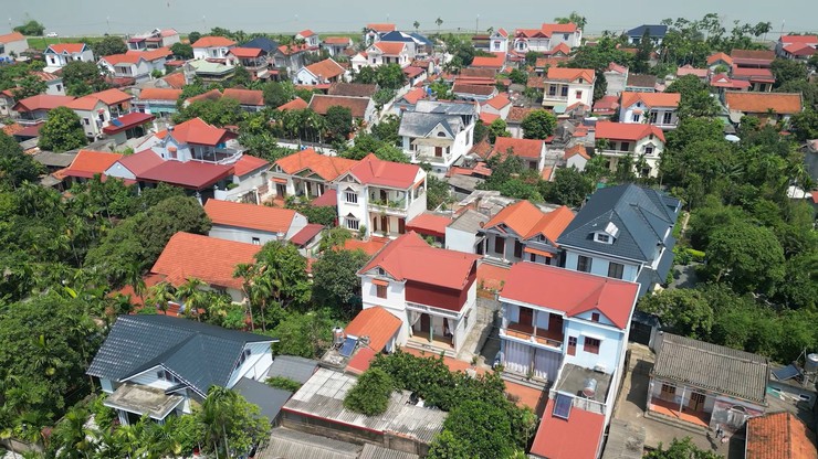 Ủy ban nhân dân cấp xã tăng cường triển khai tuyên truyền, kiểm tra giám sát về trật tự xây dựng trên địa bàn.- Ảnh 1.