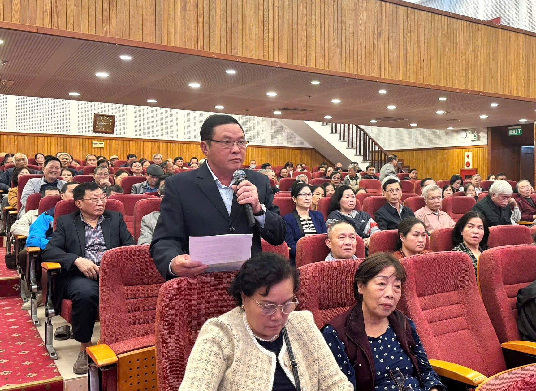 HĐND phường Việt Hưng tiếp xúc cử tri trước kỳ họp thứ ba- Ảnh 2.