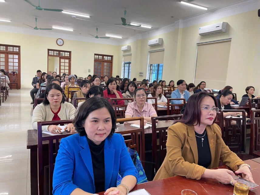 Công đoàn phường Yên Hòa tổ chức tập huấn công tác tài chính công đoàn cơ sở năm 2025- Ảnh 3.