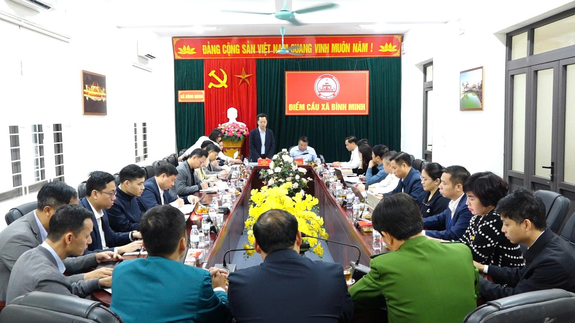 Đoàn Giám sát số 14 của Ban Thường vụ Thành ủy Hà Nội làm việc với xã Bình Minh