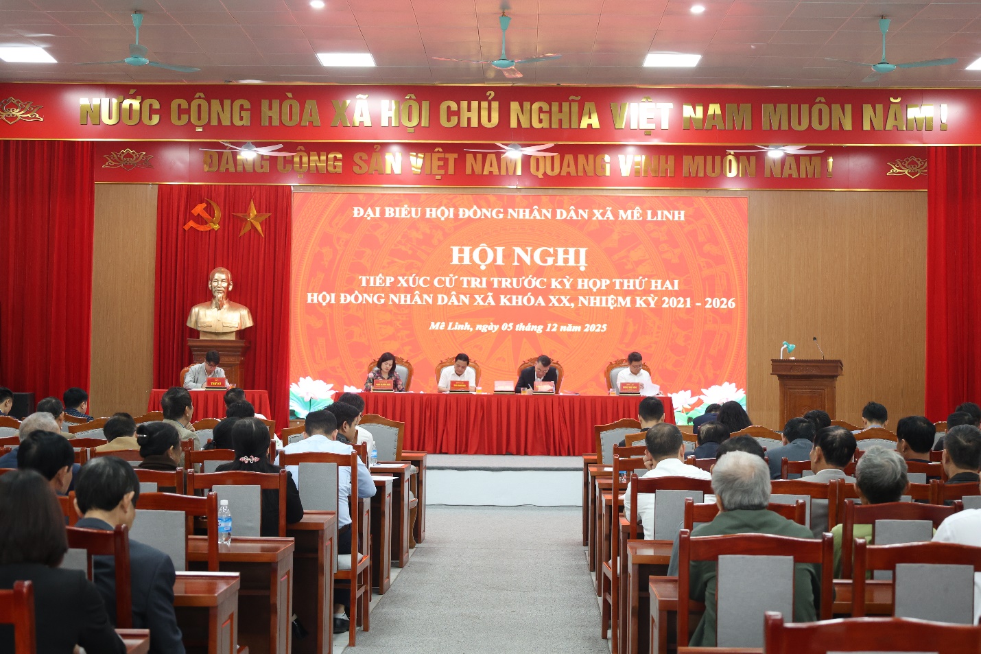 Hội nghị tiếp xúc cử tri trước kỳ họp thứ hai HĐND xã Mê Linh khóa XX, nhiệm kỳ 2021-2026- Ảnh 1.