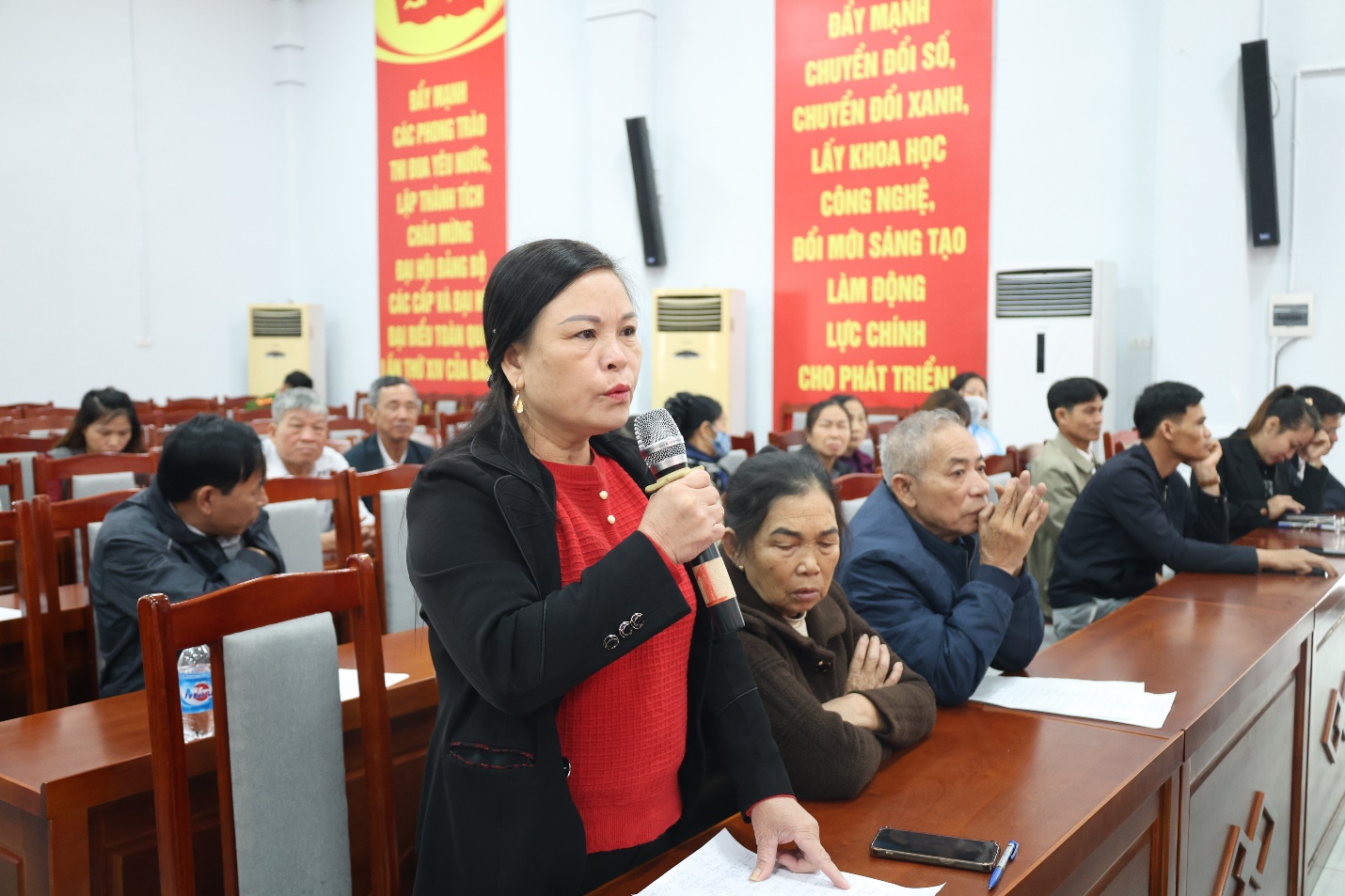 Hội nghị tiếp xúc cử tri trước kỳ họp thứ hai HĐND xã Mê Linh khóa XX, nhiệm kỳ 2021-2026- Ảnh 4.