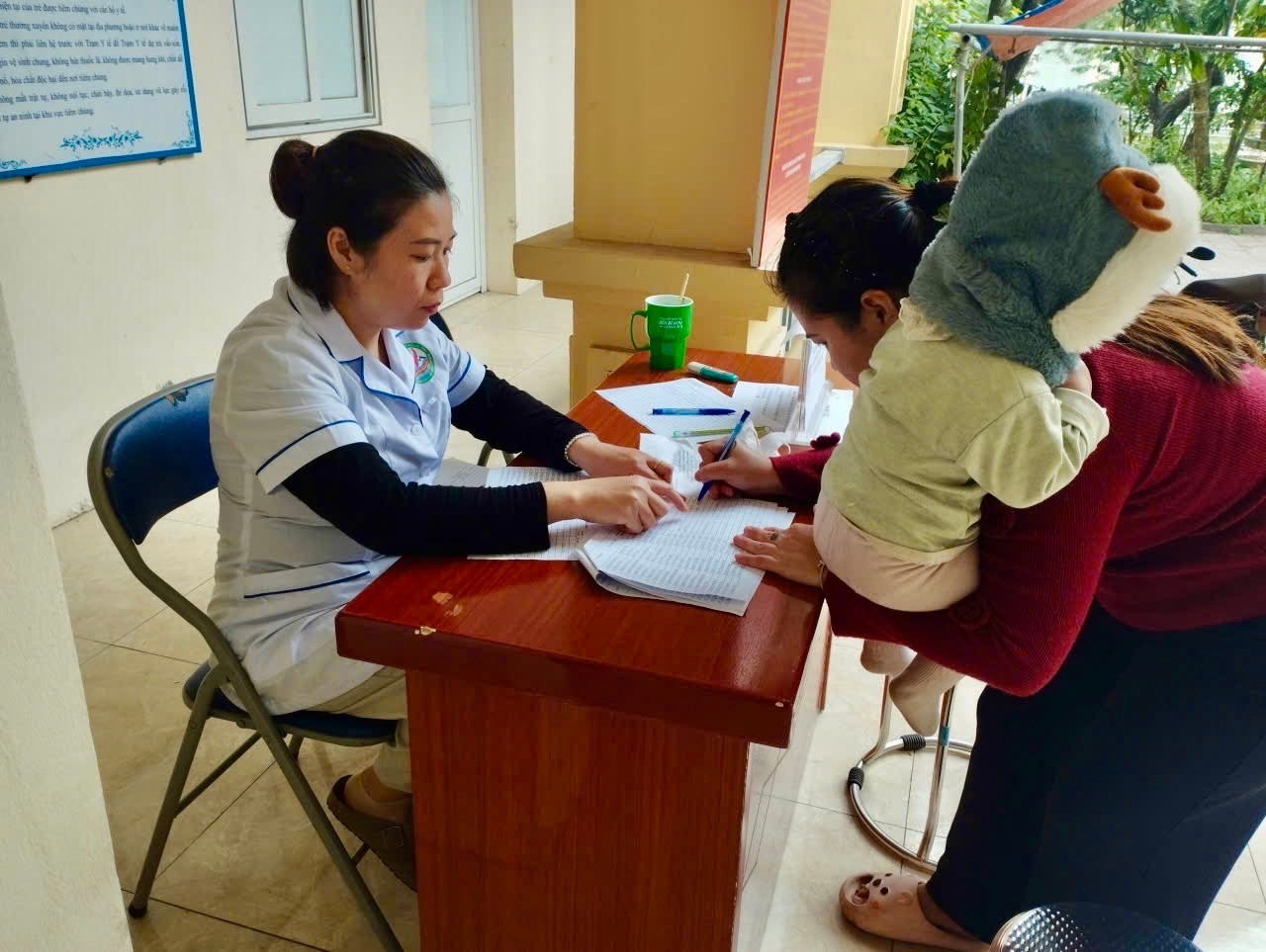 Xã Hồng Sơn đạt trên 99% trẻ trong độ tuổi được uống bổ sung Vitamin A- Ảnh 3.