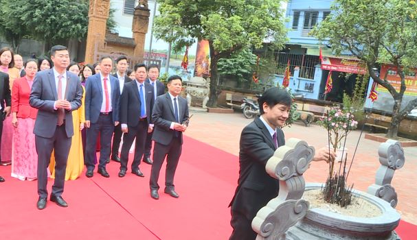 LỄ KHAI MẠC FESTIVAL LÀNG NGHỀ HOA, CÂY CẢNH TÍCH GIANG, XÃ PHÚC THỌ LẦN THỨ I NĂM 2025

- Ảnh 6.