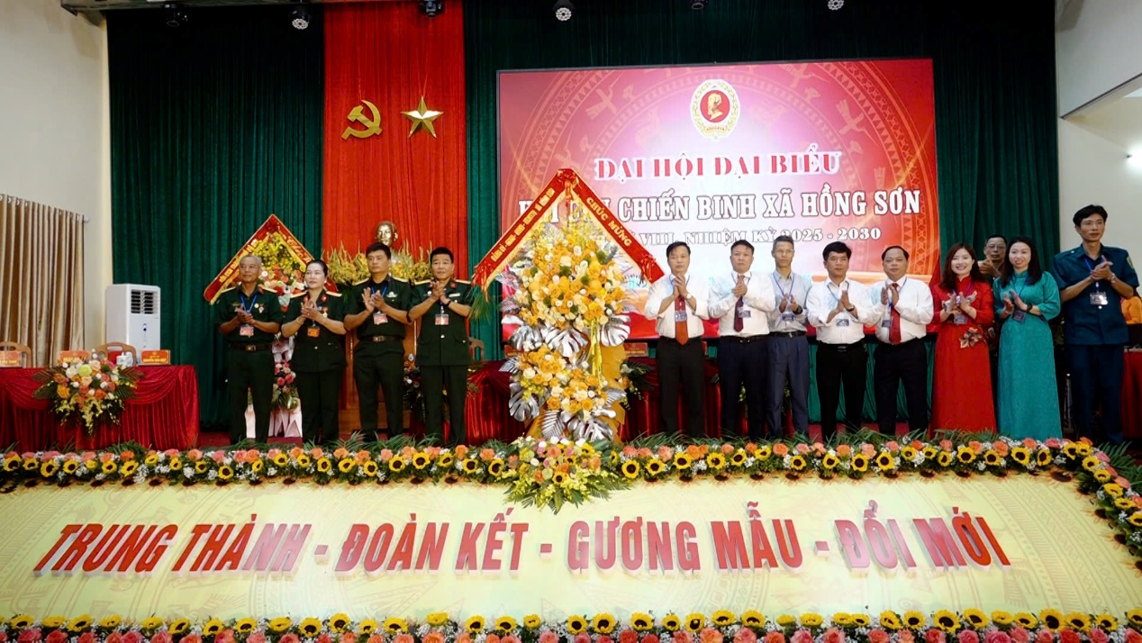 Hội Cựu chiến binh Hồng Sơn tổ chức các hoạt động Kỷ niệm 36 năm ngày thành lập Hội Cựu chiến binh Việt Nam (6/12/1989-6/12/2025)- Ảnh 1.