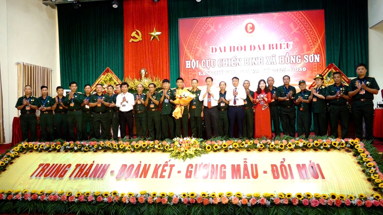 Hội Cựu chiến binh Hồng Sơn tổ chức các hoạt động Kỷ niệm 36 năm ngày thành lập Hội Cựu chiến binh Việt Nam (6/12/1989-6/12/2025)- Ảnh 4.