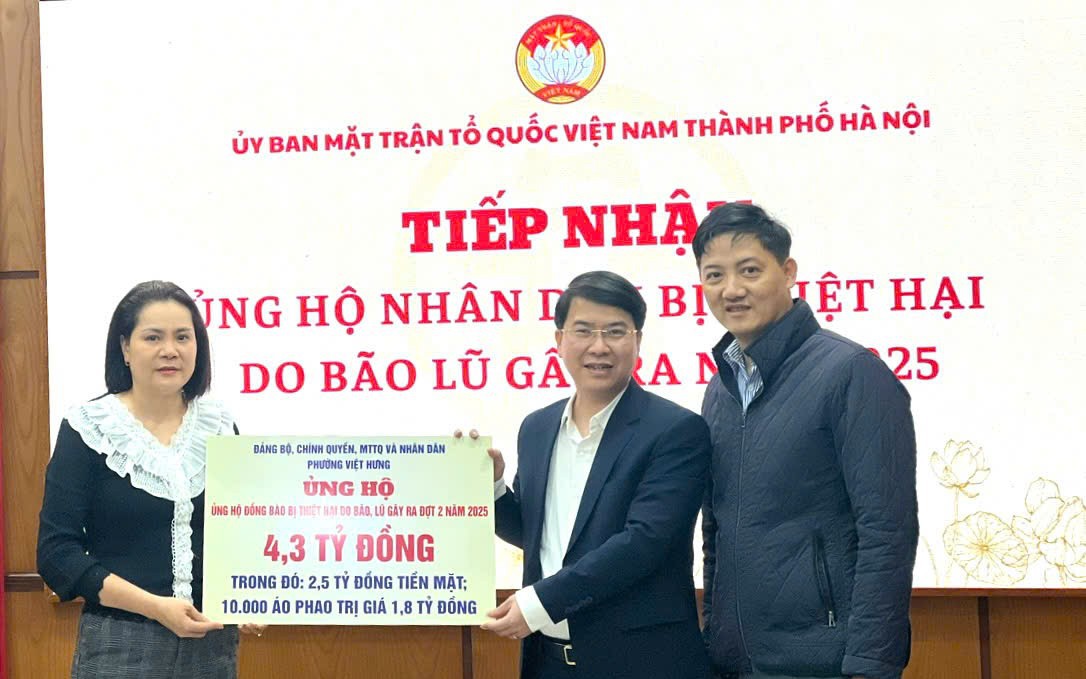 Phường Việt Hưng ủng hộ 4,3 tỷ đồng hỗ trợ đồng bào các tỉnh khắc phục hậu quả mưa lũ