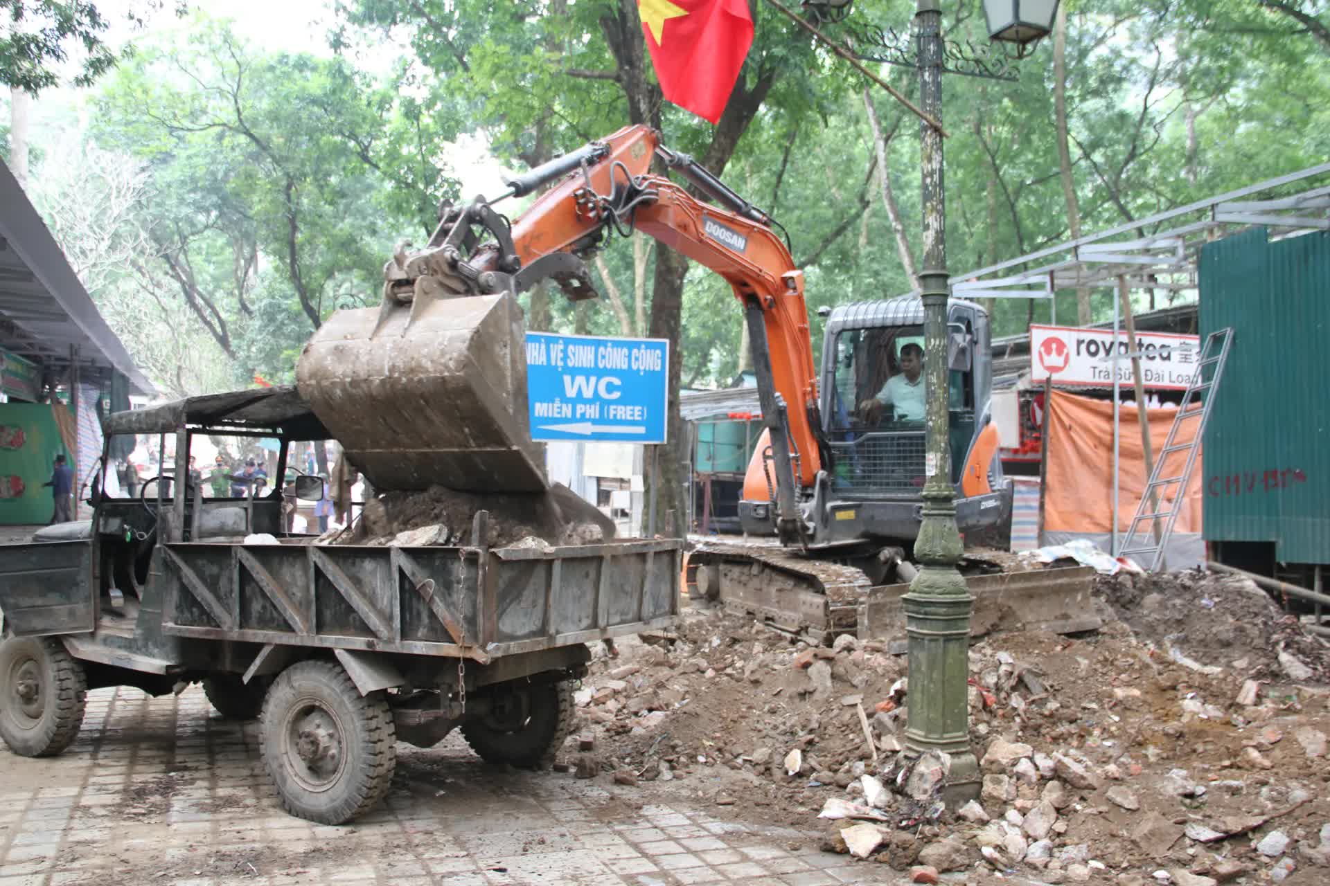 Xã Hương Sơn: Quyết tâm xây dựng hình ảnh Chùa Hương “xanh - sạch – đẹp – văn minh”- Ảnh 3.