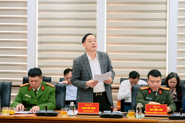 Đoàn giám sát số 11 của Ban Thường vụ Thành ủy làm việc tại phường Việt Hưng- Ảnh 4.