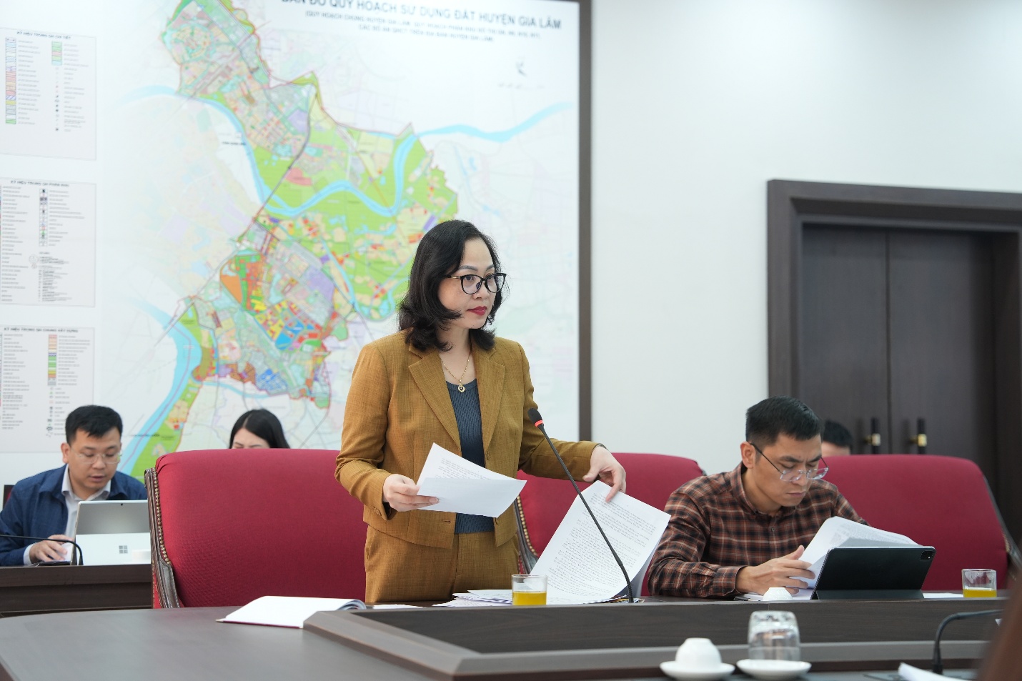 Gia Lâm họp đánh giá tình hình triển khai công tác bầu cử đại biểu Quốc hội và HĐND các cấp nhiệm kỳ 2026–2031- Ảnh 2.