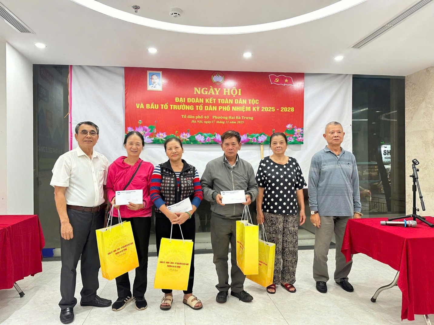 Phường Hai Bà Trưng đẩy mạnh hoạt động an sinh, sẻ chia cùng cộng đồng.- Ảnh 2.