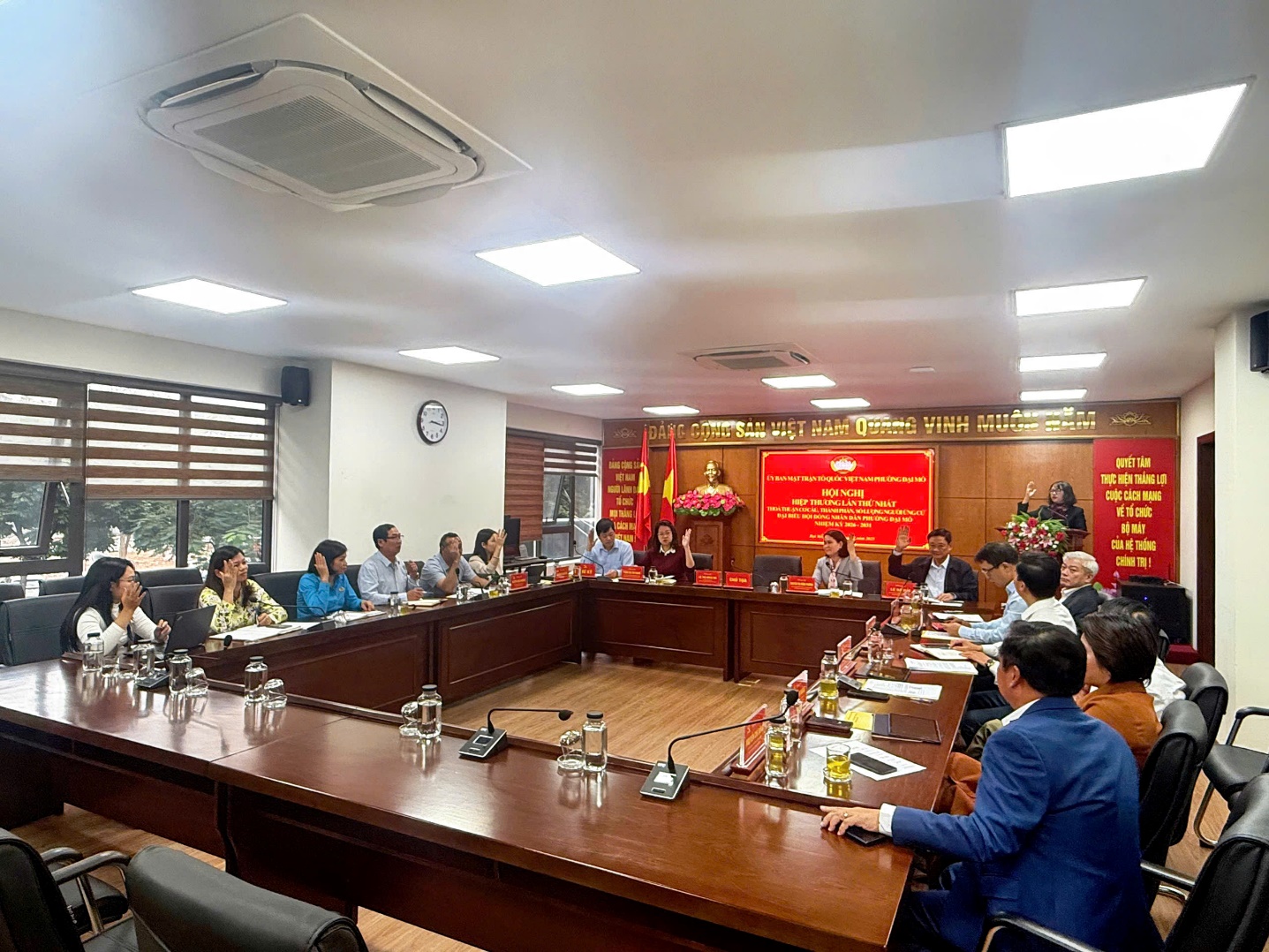 Hiệp thương lần thứ nhất thỏa thuận dự kiến cơ cấu, thành phần và số lượng người được giới thiệu ứng cử đại biểu Hội đồng nhân dân phường- Ảnh 2.