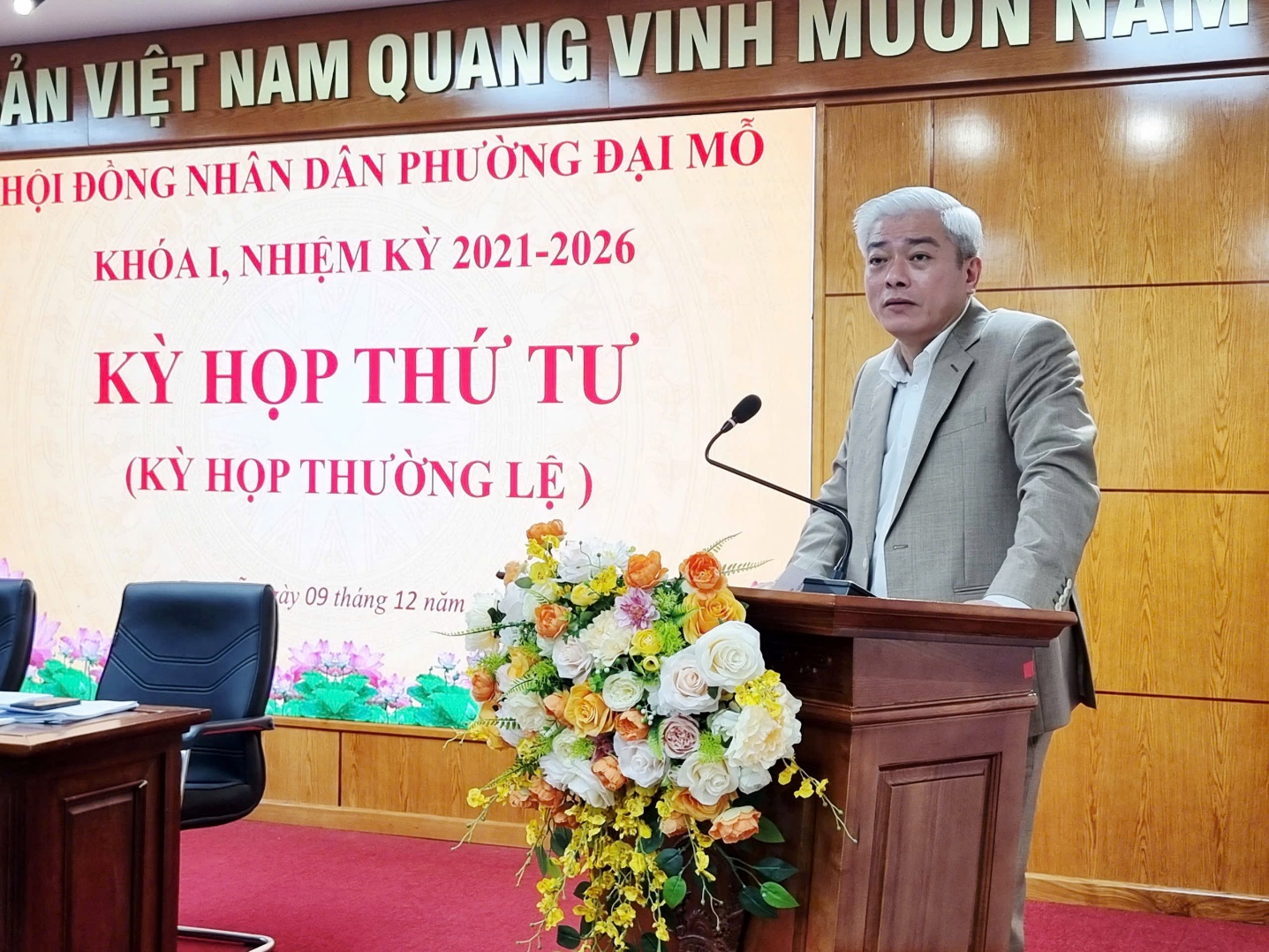 Kỳ họp thường lệ cuối năm 2025 của Hội đồng nhân dân phường- Ảnh 2.