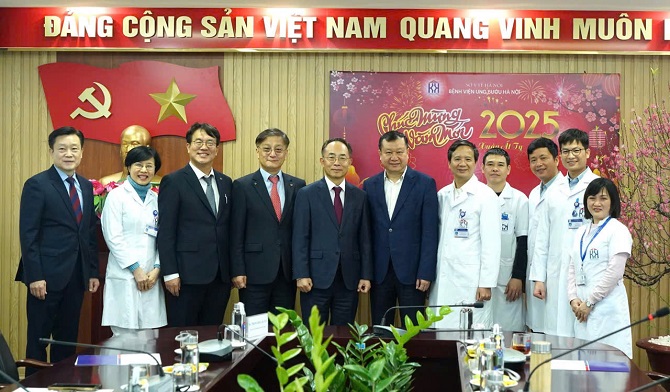 Bệnh viện Ung Bướu Hà Nội hợp tác đào tạo nhân lực và chuyển giao công nghệ y khoa với Bệnh viện Đại học Ajou, Hàn Quốc- Ảnh 1.
