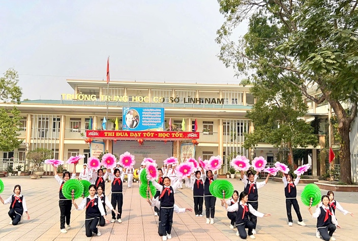 Trường THCS Lĩnh Nam xuất sắc đạt giải Đặc biệt tại Liên hoan nghệ thuật- Ảnh 3.