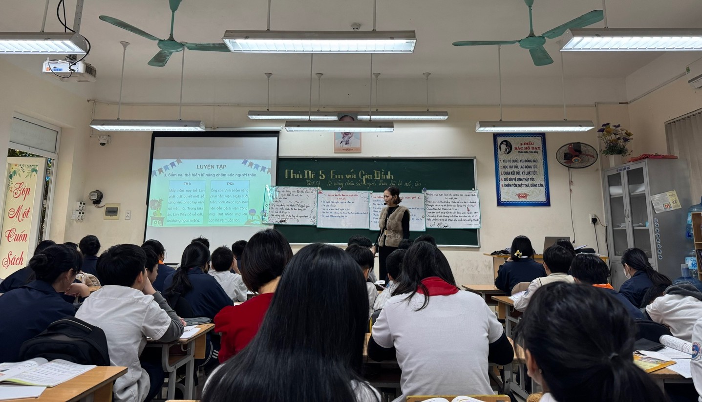 Thầy và trò trường THCS Thanh Trì- Ảnh 1.