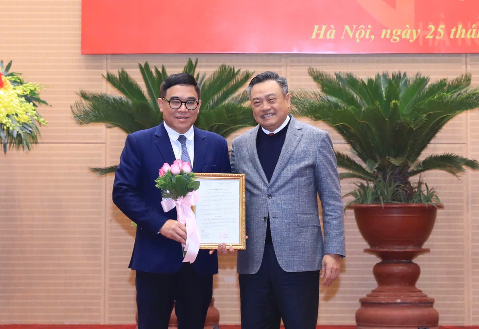 Hà Nội bổ nhiệm cán bộ các sở, ngành sau hợp nhất, sáp nhập- Ảnh 3.