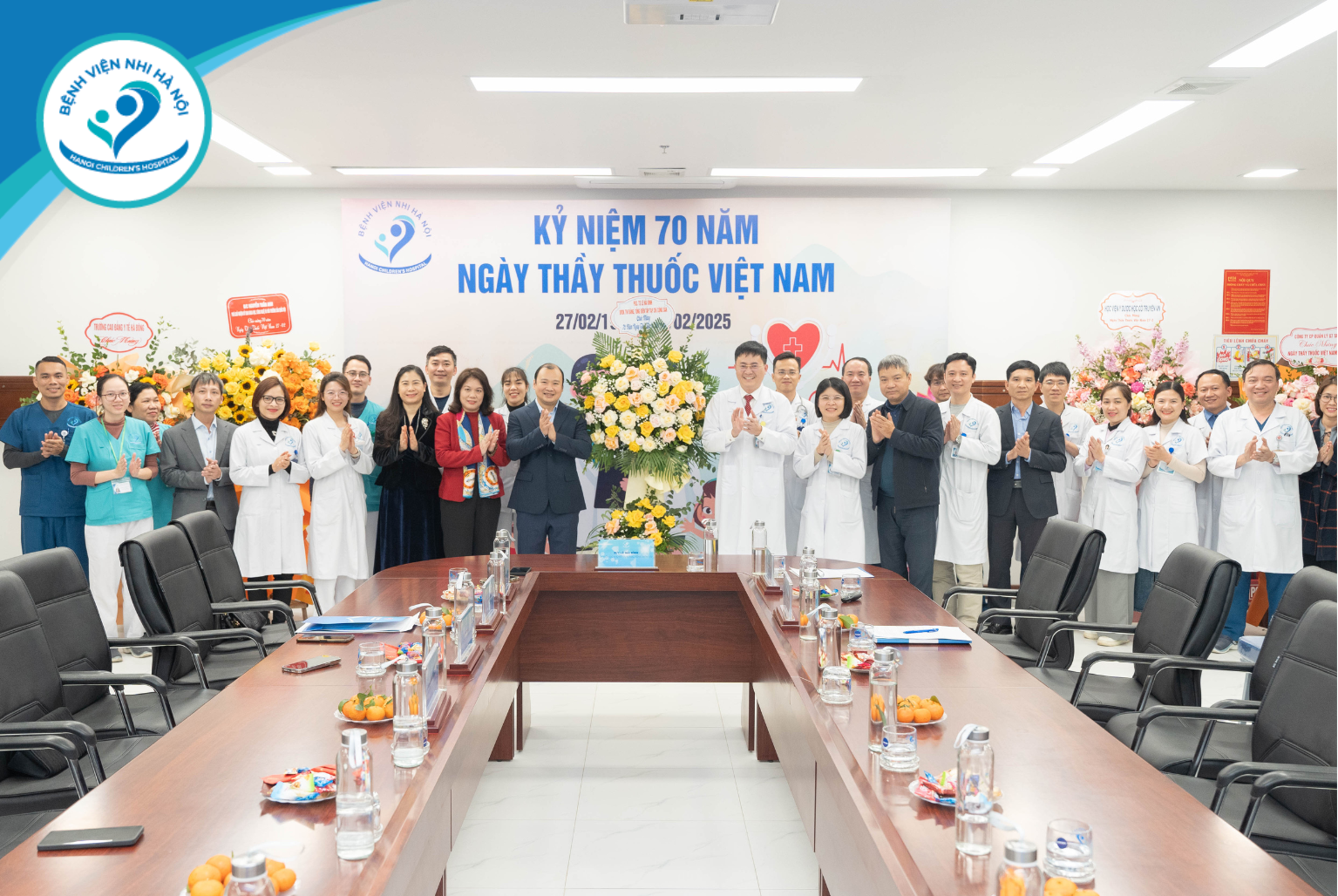 Tổng hợp thông tin các đồng chí lãnh đạo Đảng, Nhà nước, Bộ Y tế, thành phố Hà Nội chúc mừng các đơn vị ngành y tế Hà Nội nhân kỷ niệm 70 năm Ngày Thầy thuốc Việt Nam- Ảnh 8.