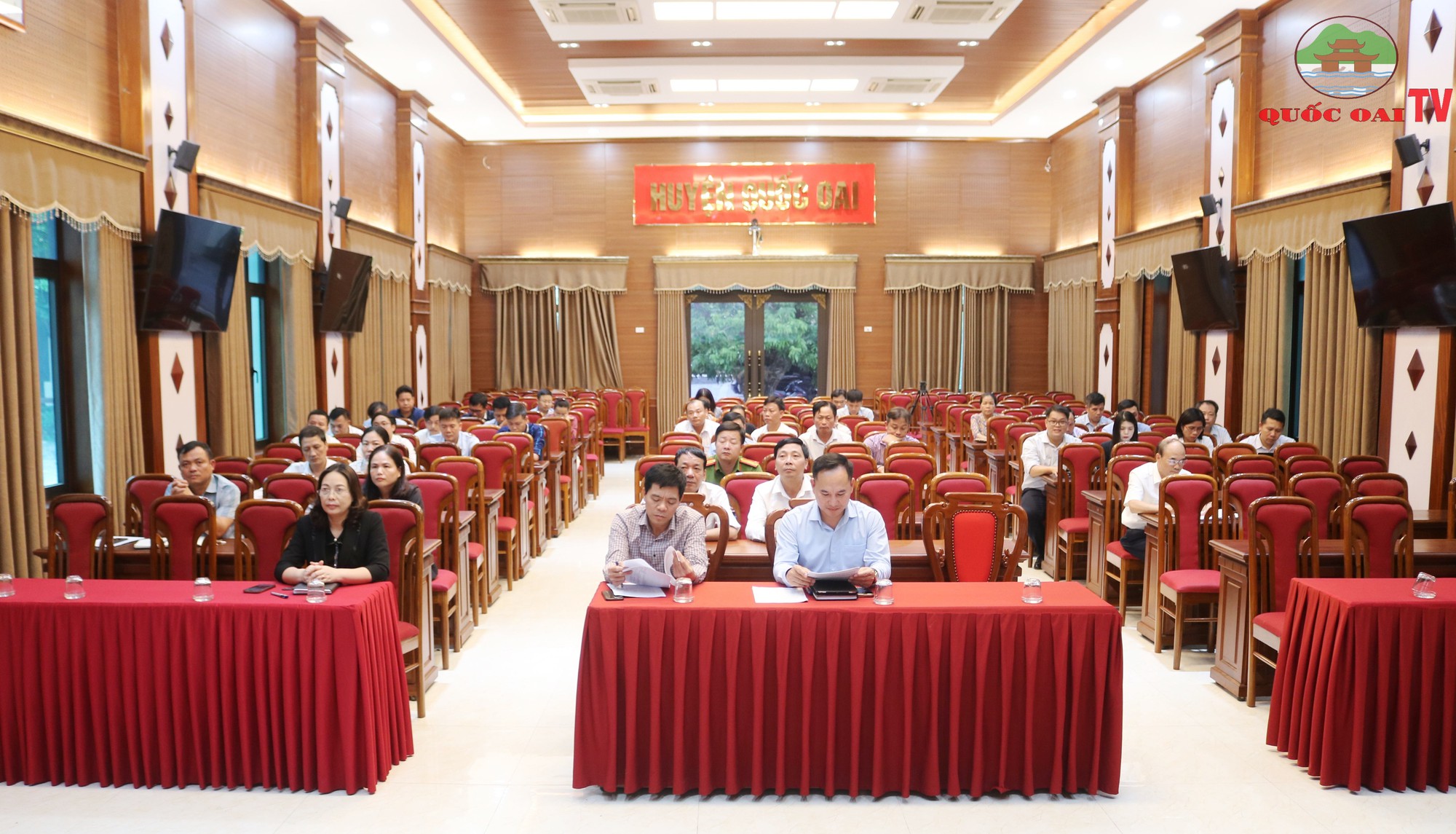 Quốc Oai triển khai Kế hoạch tổ chức phát động toàn dân tham gia các hoạt động chuyên đổi số, cải cách hành chính huyện  năm 2024- Ảnh 2.