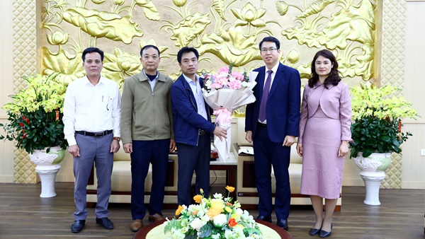 UBND huyện Hoài Đức đã tổ chức Hội nghị Công bố Quyết định bổ nhiệm công chức giữ chức vụ Trưởng phòng nội vụ huyện- Ảnh 5.