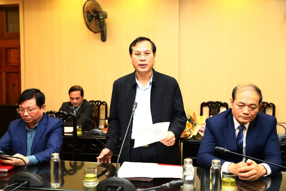 Huyện ủy công bố Quyết định về sắp xếp tổ chức bộ máy và công tác cán bộ ban Tuyên giáo và Dân vận Huyện ủy- Ảnh 1.