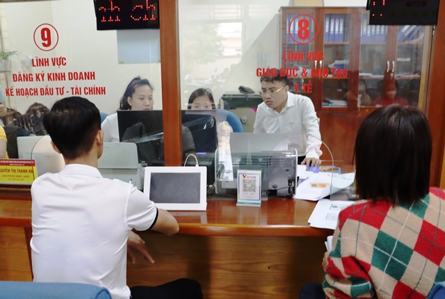 Huyện Phú Xuyên chuyển đổi số toàn diện với 3 trụ cột - Ảnh 2.