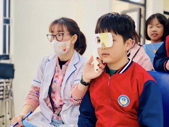Nâng cao chất lượng hoạt động chăm sóc sức khoẻ cho học sinh, giáo viên- Ảnh 3.