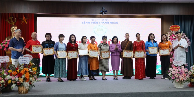 Hiệu quả hoạt động công tác xã hội Bệnh viện Thanh Nhàn góp phần nâng cao chất lượng điều trị cho người bệnh- Ảnh 2.