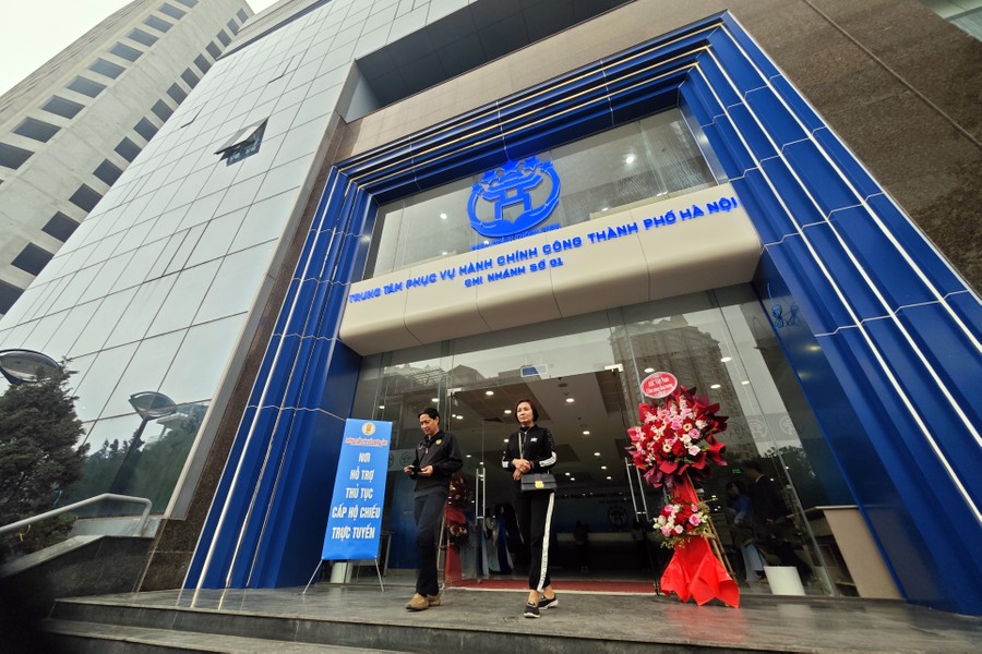 Hà Nội thay đổi địa điểm giải quyết thủ tục hành chính của 6 phường thuộc quận Tây Hồ- Ảnh 1.