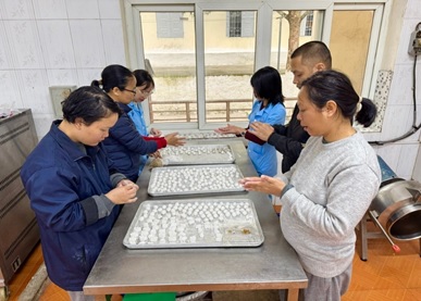 Người bệnh tâm thần đón Tết Hàn thực- Ảnh 1.