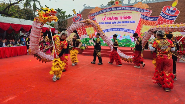 Đồng chí Nguyễn Trung Thuận – UV BTV Huyện uỷ, Phó Chủ tịch UBND huyện dự Lễ Khánh thành công trình tu bổ, tôn tạo di tích lịch sử - văn hoá quốc gia đình, quán Phương Bảng- Ảnh 3.