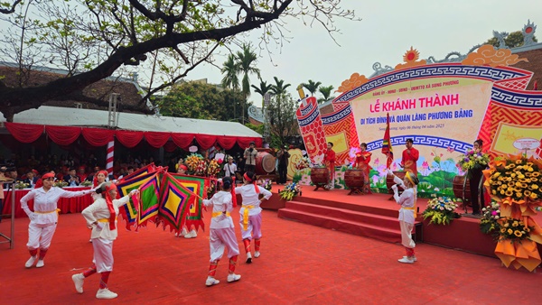 Đồng chí Nguyễn Trung Thuận – UV BTV Huyện uỷ, Phó Chủ tịch UBND huyện dự Lễ Khánh thành công trình tu bổ, tôn tạo di tích lịch sử - văn hoá quốc gia đình, quán Phương Bảng- Ảnh 4.