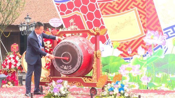Đồng chí Nguyễn Trung Thuận – UV BTV Huyện uỷ, Phó Chủ tịch UBND huyện dự Lễ Khánh thành công trình tu bổ, tôn tạo di tích lịch sử - văn hoá quốc gia đình, quán Phương Bảng- Ảnh 7.