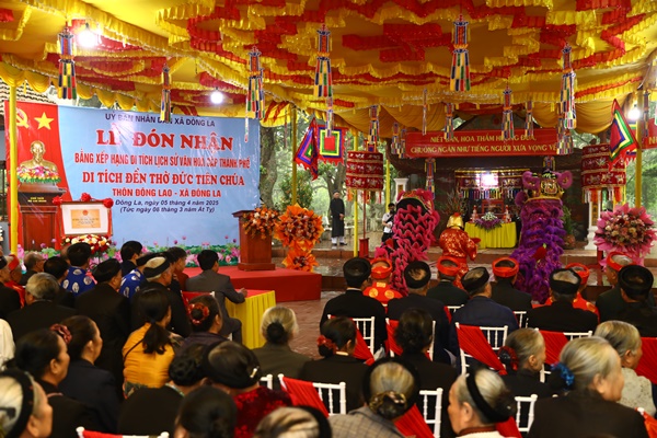 Lễ đón nhận Bằng di tích xếp hạng cấp thành phố Đền thờ Đức Tiên Chúa- Ảnh 1.