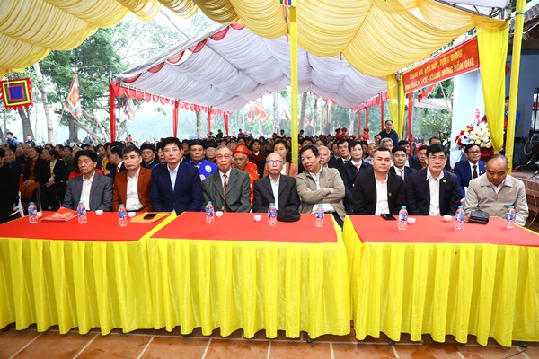 Lễ đón nhận Bằng di tích xếp hạng cấp thành phố Đền thờ Đức Tiên Chúa- Ảnh 2.