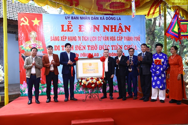 Lễ đón nhận Bằng di tích xếp hạng cấp thành phố Đền thờ Đức Tiên Chúa- Ảnh 6.