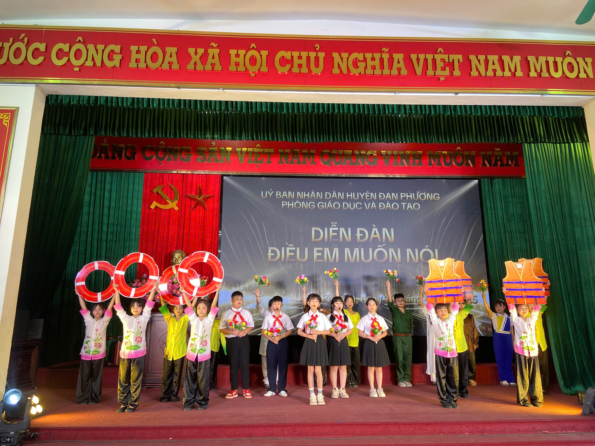 Diễn đàn “ Điều em muốn nói” cấp Tiểu học năm học 2024-2025.- Ảnh 1.