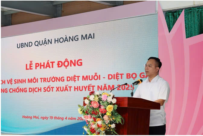 Quận Hoàng Mai phát động chiến dịch vệ sinh môi trường, phòng chống dịch Sốt xuất huyết- Ảnh 4.