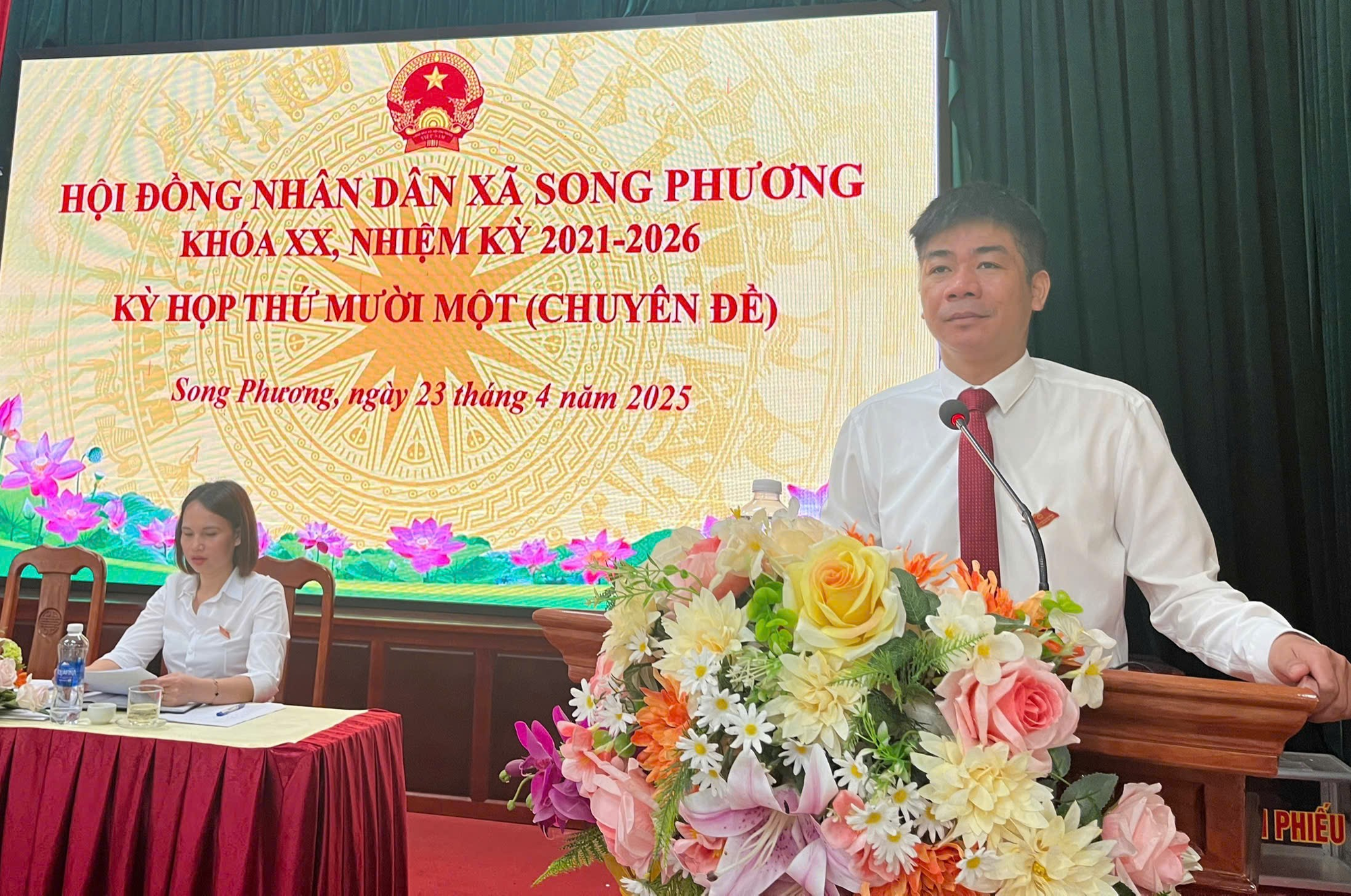 Hội đồng nhân dân xã Song Phương khóa XX, nhiệm kỳ 2021-2026 tổ chức kỳ họp chuyên đề- Ảnh 4.