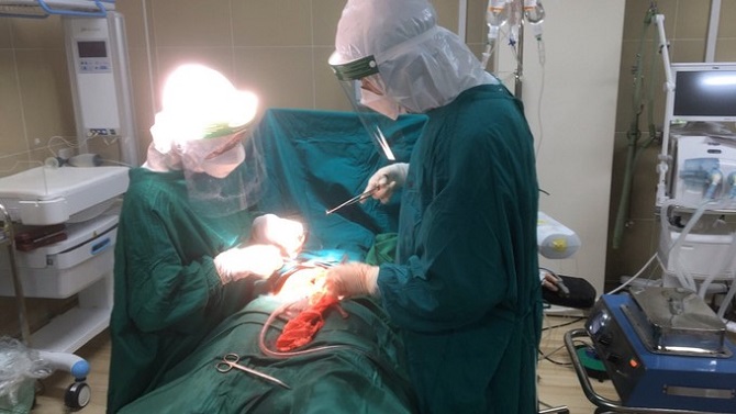 Bàn tay vàng xử lý ca bệnh rau cài răng lược- Ảnh 1.