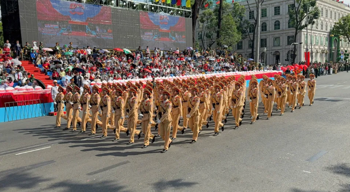 Chào mừng kỷ niệm 50 năm ngày Giải phóng miền Nam thống nhất đất nước (30/4/1975-30/4/2025)
- Ảnh 16.