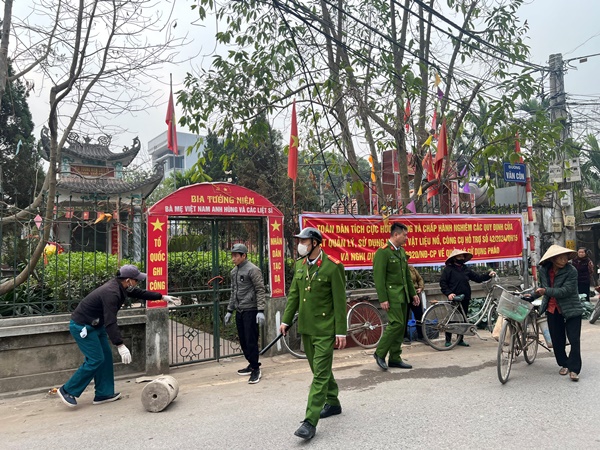 Hoài Đức thực hiện tốt công tác đảm bảo trật tự, an toàn giao thông trong quý I năm 2025- Ảnh 2.