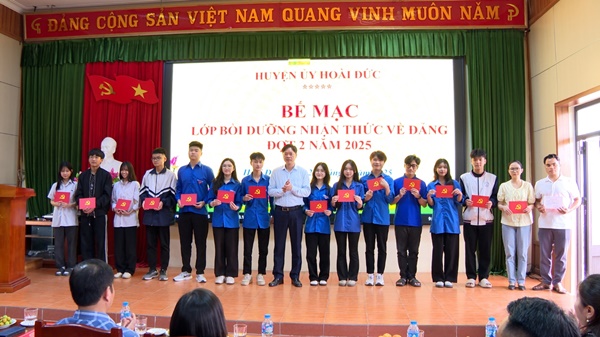 Bế mạc lớp Bồi dưỡng nhận thức về Đảng đợt 2 năm 2025- Ảnh 6.