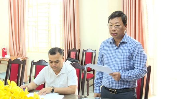 Đồng chí Chủ tịch UBND huyện kiểm tra công tác vi phạm đất đai trên địa bàn huyện- Ảnh 5.