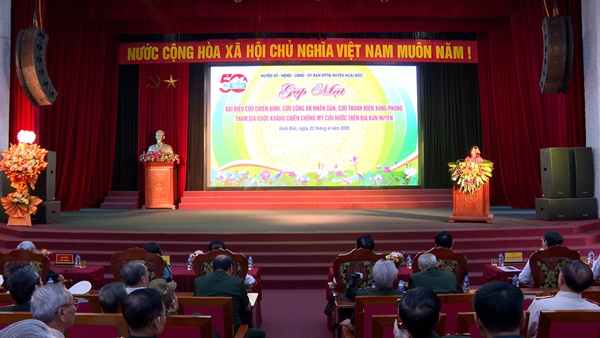 Gặp mặt đại biểu cựu Chiến binh, cựu Công an nhân dân, cựu Thanh niên xung phong tham gia kháng chiến chống Mỹ cứu nước trên địa bàn huyện- Ảnh 1.