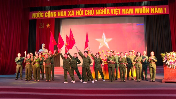 Gặp mặt đại biểu cựu Chiến binh, cựu Công an nhân dân, cựu Thanh niên xung phong tham gia kháng chiến chống Mỹ cứu nước trên địa bàn huyện- Ảnh 2.