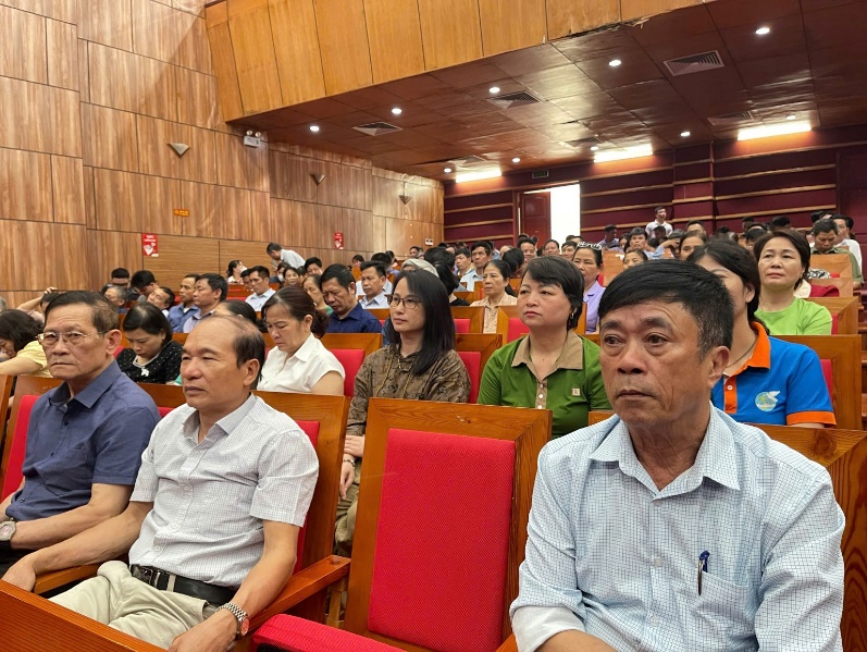 UBND huyện tổ chức hội nghị tập huấn nâng cao kỹ năng chuyển đổi số, ứng dụng trí tuệ nhân tạo- Ảnh 3.