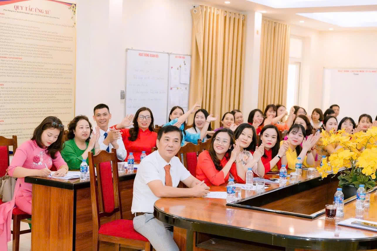 Thầy giáo Nguyễn Tuấn Anh – Người giáo viên nhiệt huyết, sáng tạo và năng động- Ảnh 2.
